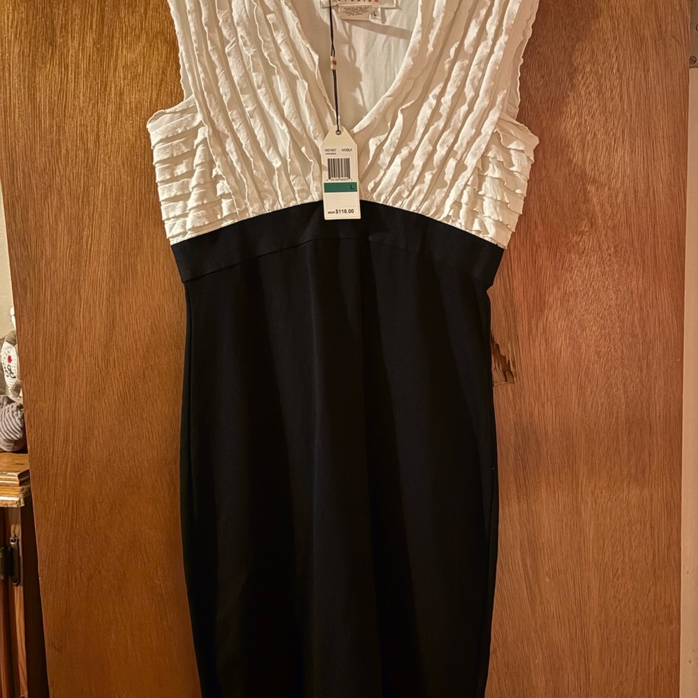 Studio M Elegant Black and White Midi Dress